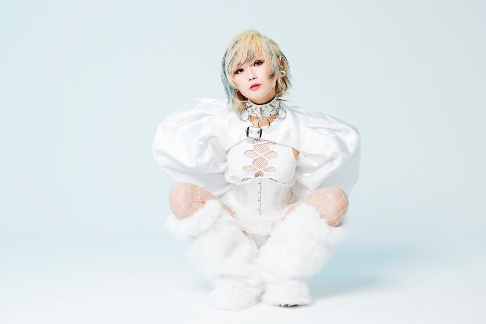 ジェラードン・アタック西本もサプライズ登場！Reol「DDD」ライブ映像